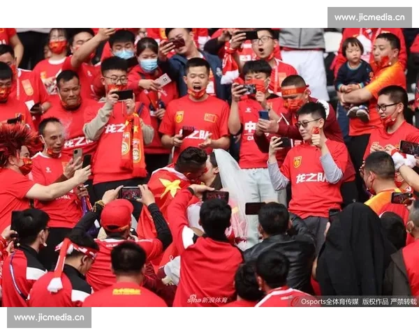 昨日足球焦点大战引爆全场激情球迷狂欢见证逆转绝杀经典之夜巅峰 - 副本