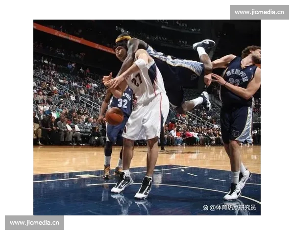 篮球比赛中的犯规类型详解与实际影响分析 - 副本 - 副本 (2) 篮球比赛中的犯规类型详解与实际影响分析 - 副本 - 副本 (2)