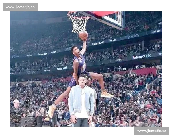 篮球比赛的精彩瞬间解析：从扣篮到绝杀，如何捕捉比赛的无限魅力 - 副本 - 副本